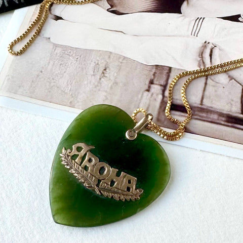 Leoni & Vonk antique nephrite heart pendant necklace with Aroha and fern motif. The necklace is with a vintage photograph