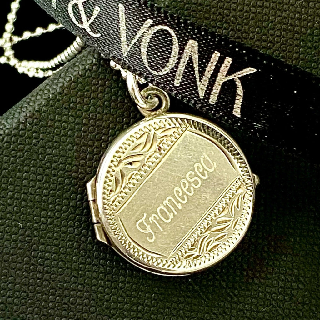 Leoni & Vonk vintage locket engraved Francesca on a black box and with Leoni & Vonk ribbon.